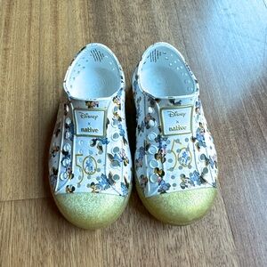 Kids Shoes - Gold and White